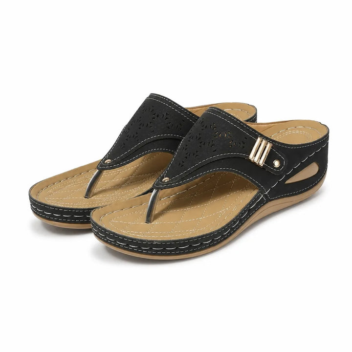 Arianna Platform Sandals - Color:Black;Size:36