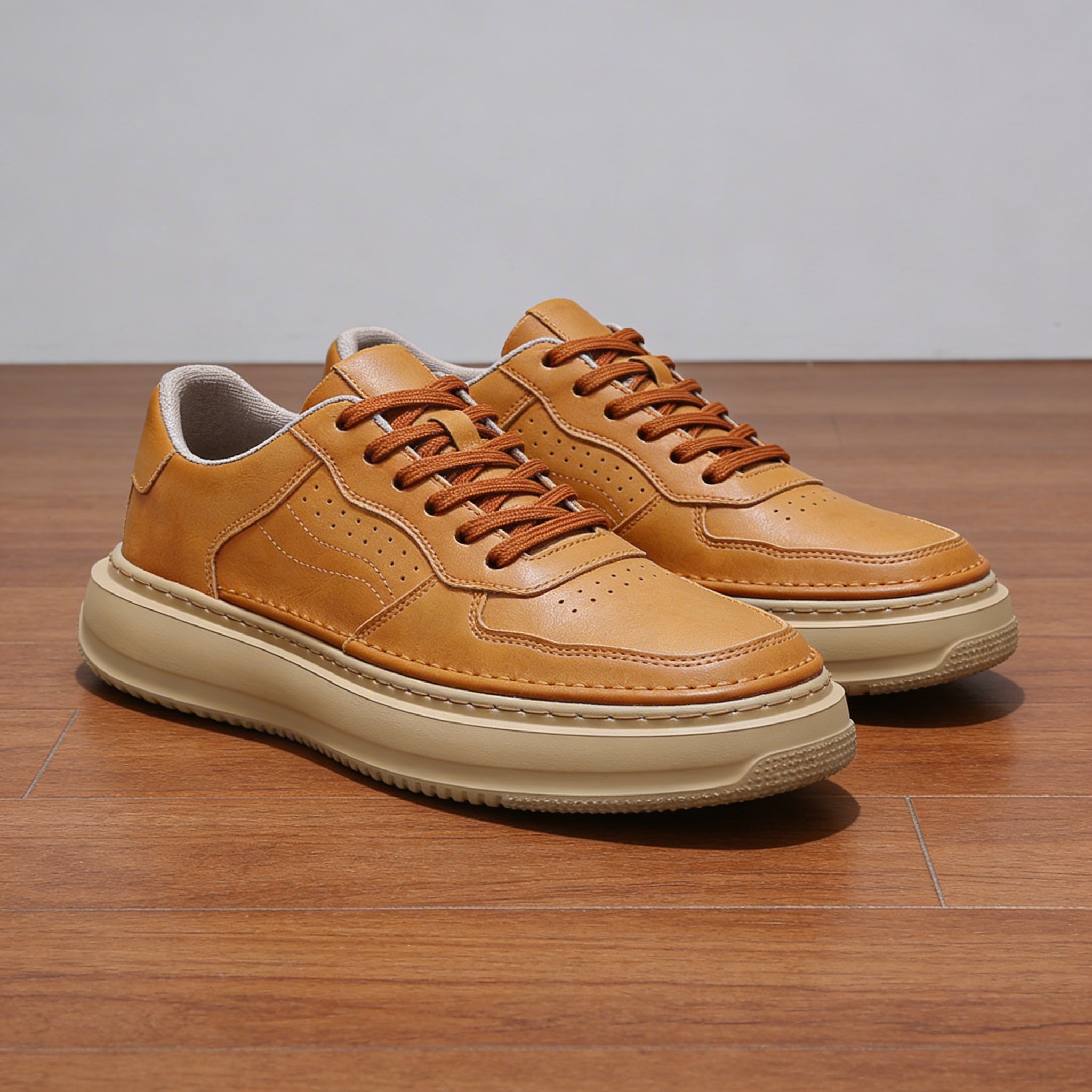 Elliot Hayes Low-Cut Sneakers