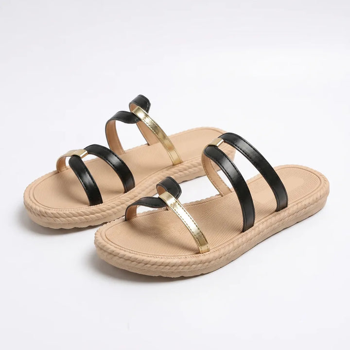 Scarlett Flat Sandals - Color:Black;Size:36